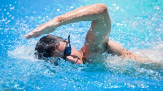 Exercise swimming front crawl